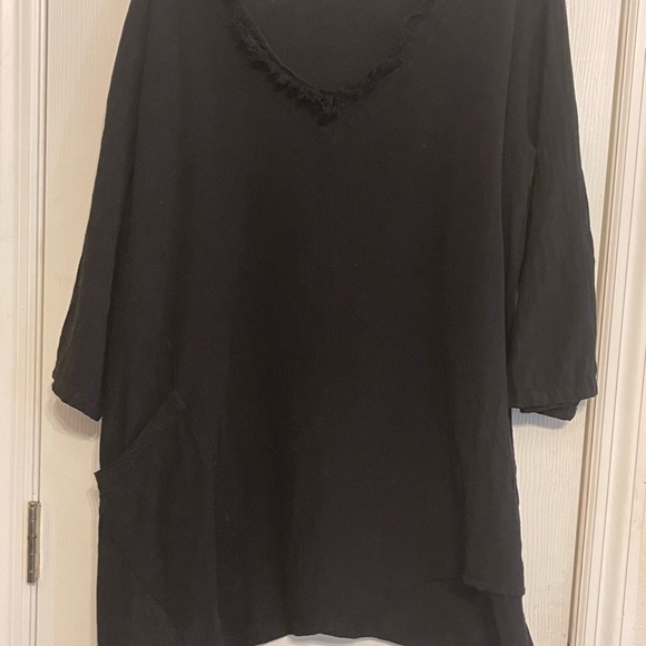 Cottonway Asymmetric Tunic Top Size 2 - Picture 5 of 6
